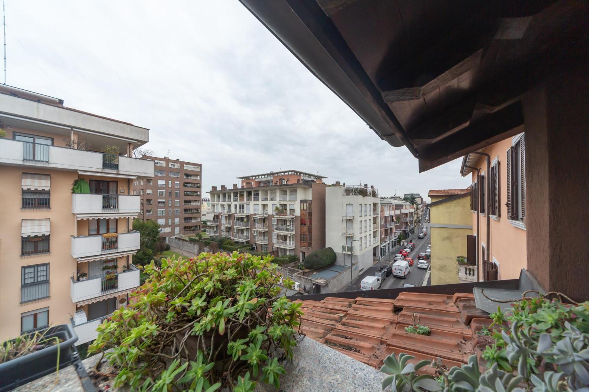 Locami Gorla M1 * Milan